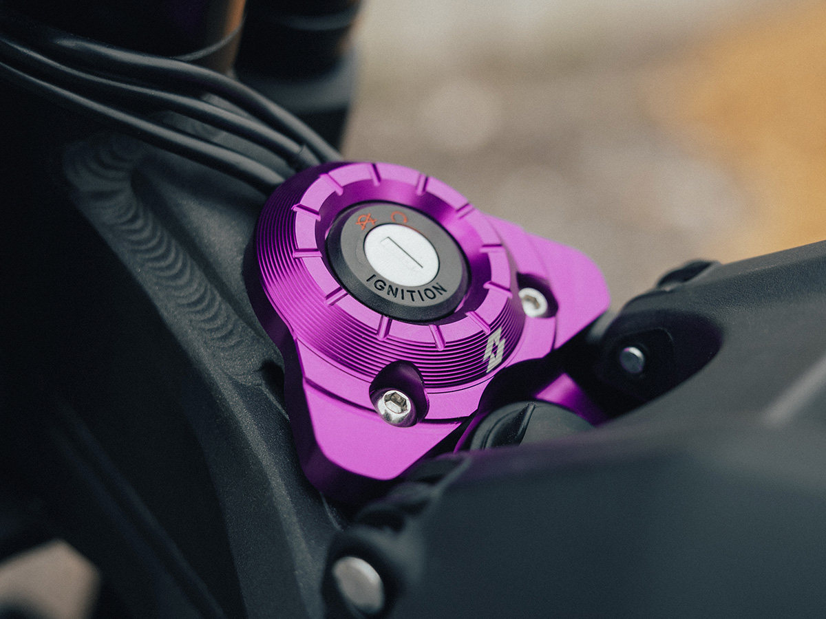 Full-E Charged Ignition Mount Plate Purple
