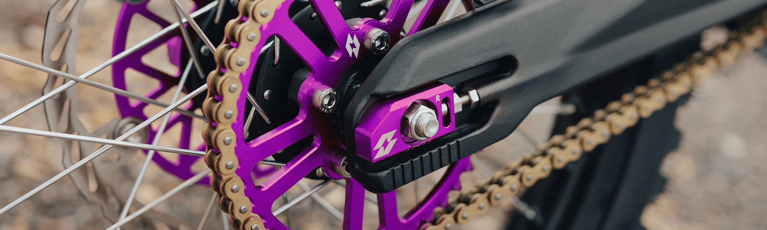 Full-E Charged Rear Sprocket 520-46T for Komodo / Ultra Bee Purple